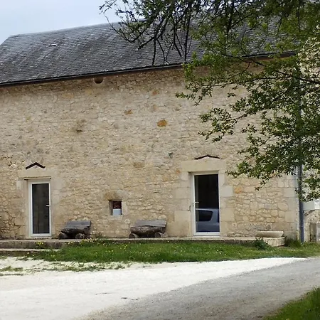 Joli Hebergement De Caractere En Bord De Riviere Saint-Vincent-sur-l'Isle Exterior photo